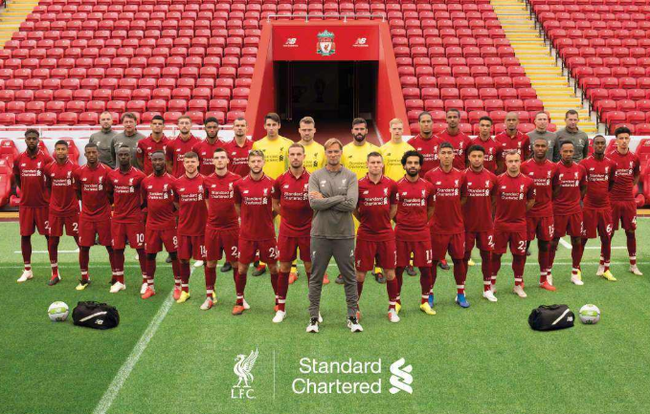 卡洛斯：C罗是所有球员的榜样；相比小罗我更爱去大罗的派对（罗伯托·卡洛斯：C罗堪称球员榜样；比起小罗的，我更愿参加大罗的派对）