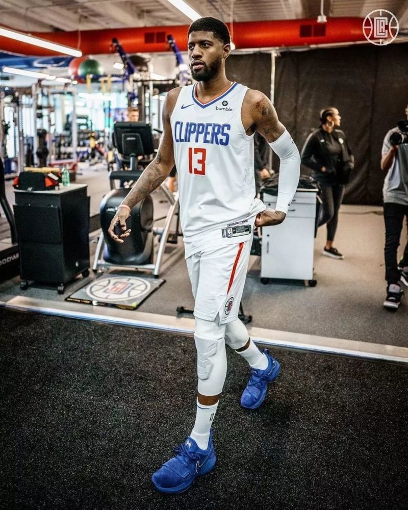 祝好，热刺队长，亚洲之光（致敬热刺队长，亚洲骄傲）