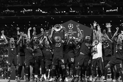 布冯：皮奥是今年意大利足球的亮点，他的特点有点像托尼（布冯：皮奥是今年意大利足坛最大亮点，他的风格颇有托尼的影子）