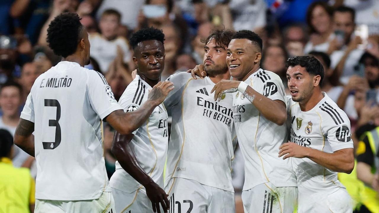 爱德华兹赛季第4次轰下40+，仅次于东契奇5次（爱德华兹本季第4次砍下40+，仅落后东契奇的5次）