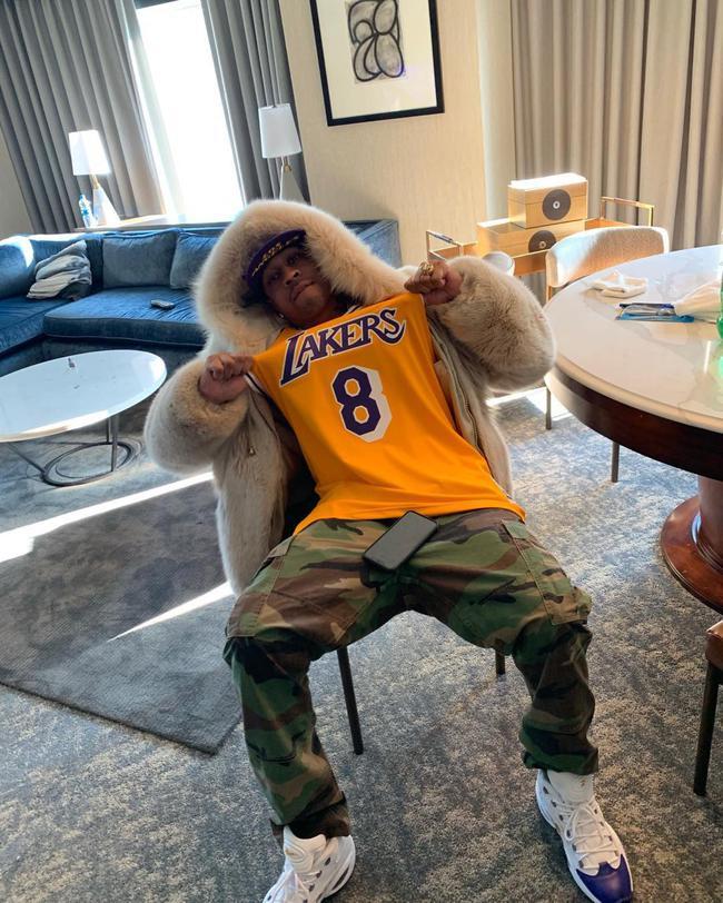 中国搏击新星陈涌辉迎战击败“诸神之王”的劲敌布塔萨（陈涌辉对决布塔萨：中国搏击新星挑战曾击败“诸神之王”的强敌）