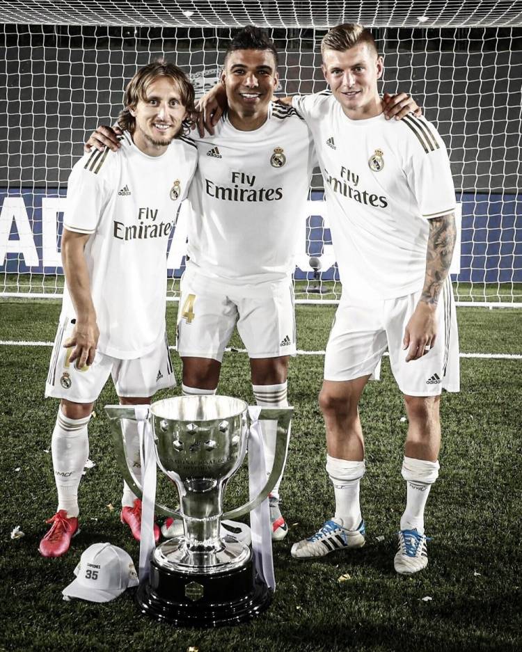 库里刷爆纪录轰38分+9记三分，格兰特8中0躺赢，开拓者双杀勇士（库里38分9记三分难救主，格兰特8投0中仍躺赢，开拓者双杀勇士）