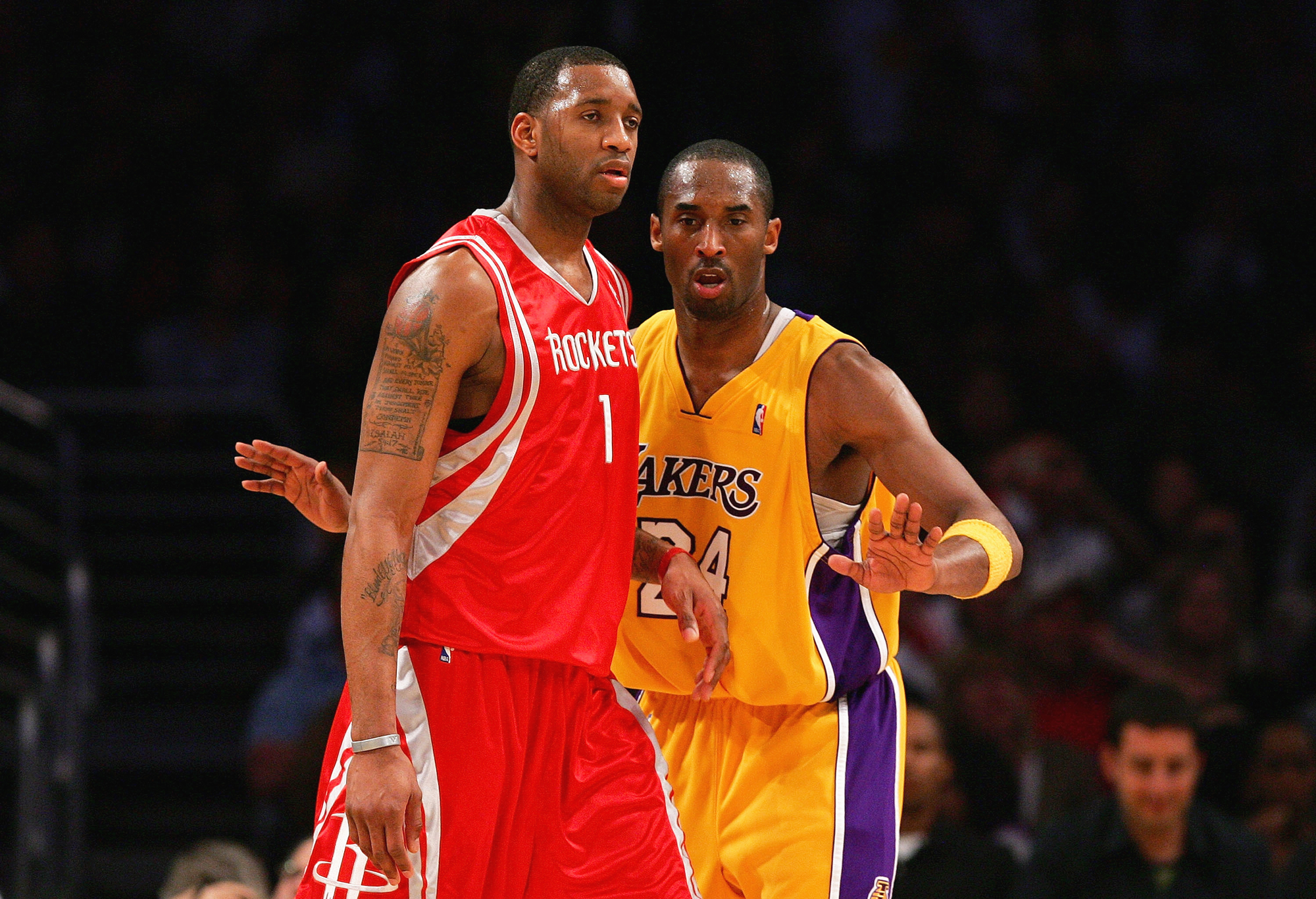 莱万压哨破门帮助巴萨取关键三分（莱万读秒绝杀助巴萨拿下宝贵三分）