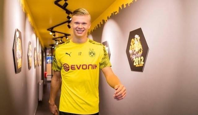 米兰达：很少有人能和斯帕莱蒂关系好，他的为人我还是不说了（米兰达：与斯帕莱蒂相处顺利者寥寥，对其为人我不便多谈）