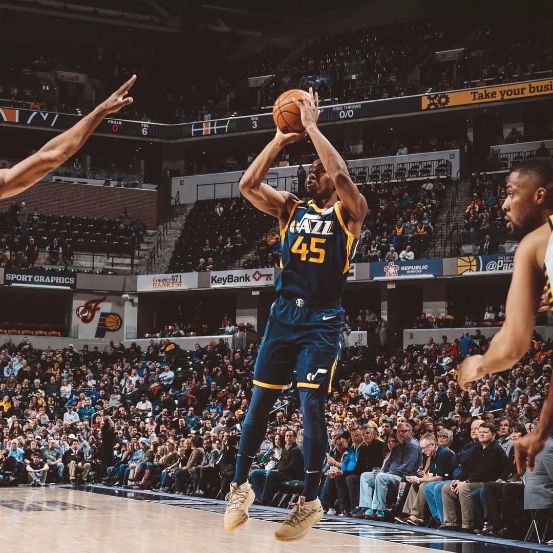 足球中超队医团队获肯定，伤病率下降（中超队医团队获赞，伤病率明显下降）