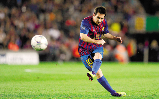 阿根廷球员看女儿球赛时与他人发生争执，被汽车钥匙刺伤头部（阿根廷球员观看女儿比赛与人起冲突，头部被车钥匙刺伤）