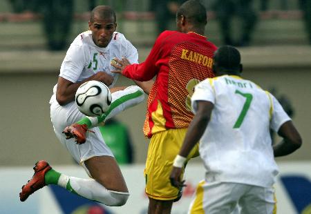 埃芬博格：希望未来乌尔比希成为拜仁一门，目前他是出色替补（埃芬博格：期待乌尔比希未来坐稳拜仁主力门将，当下他是可靠替补）