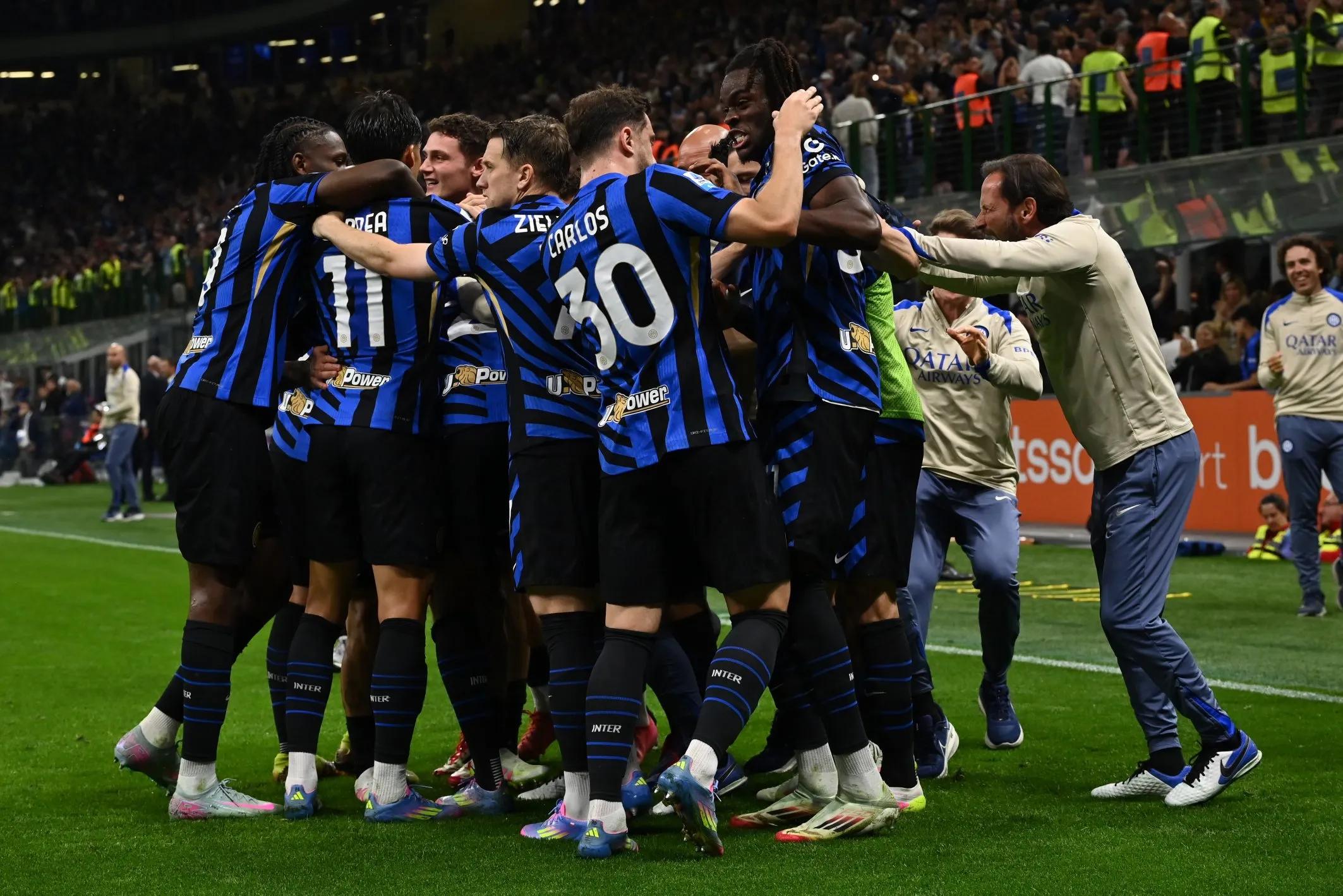 曼纳：冬窗是一个机会，中场是我们的引援关注重点（曼纳：冬窗良机将至，中场是引援首要目标）